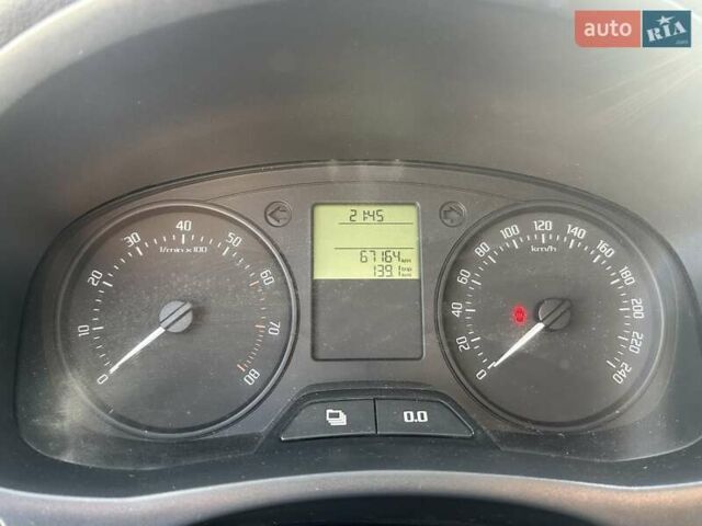 Зелений Шкода Фабія, об'ємом двигуна 1.2 л та пробігом 67 тис. км за 6500 $, фото 1 на Automoto.ua