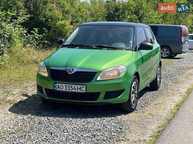 Зеленый Шкода Фабия, объемом двигателя 1.6 л и пробегом 250 тыс. км за 5999 $, фото 1 на Automoto.ua