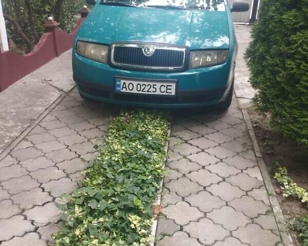 Зеленый Шкода Фабия, объемом двигателя 1.4 л и пробегом 240 тыс. км за 3000 $, фото 1 на Automoto.ua