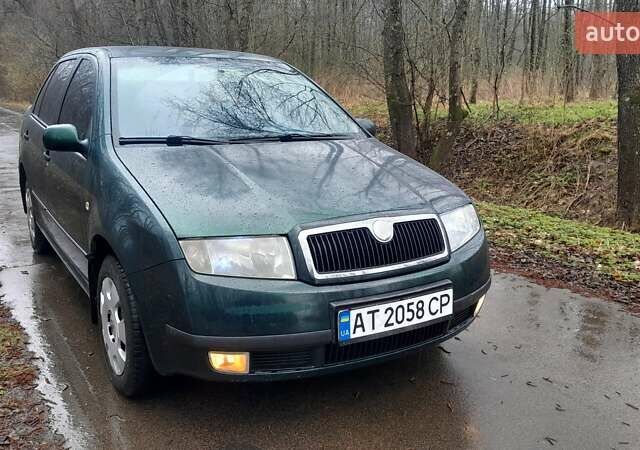 Зеленый Шкода Фабия, объемом двигателя 1.4 л и пробегом 230 тыс. км за 2900 $, фото 1 на Automoto.ua