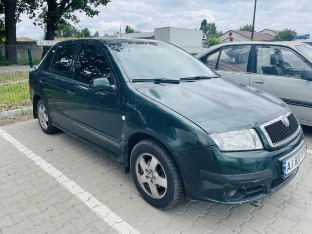 Зеленый Шкода Фабия, объемом двигателя 1.4 л и пробегом 365 тыс. км за 1900 $, фото 1 на Automoto.ua