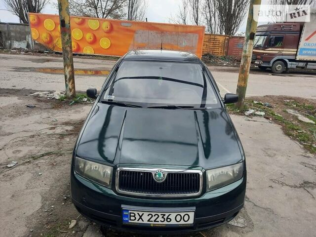 Зеленый Шкода Фабия, объемом двигателя 1.2 л и пробегом 245 тыс. км за 3800 $, фото 1 на Automoto.ua