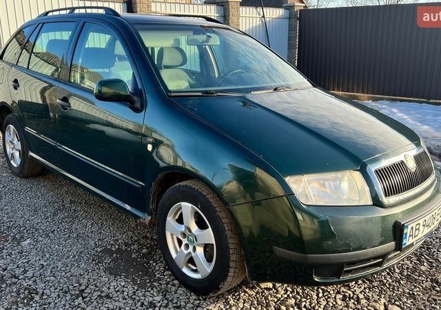 Зелений Шкода Фабія, об'ємом двигуна 1.39 л та пробігом 205 тис. км за 3300 $, фото 1 на Automoto.ua