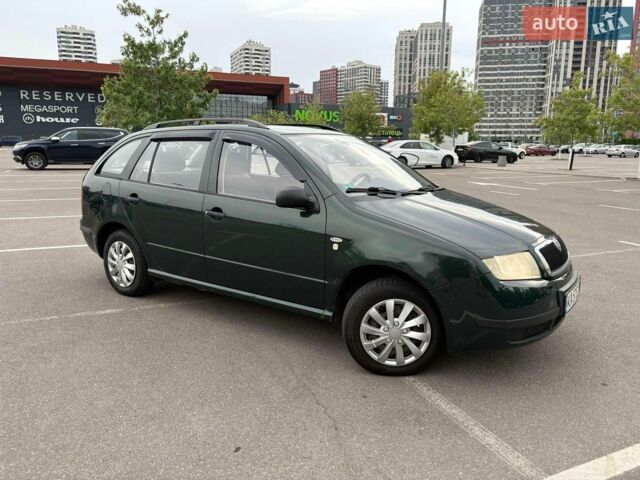 Зелений Шкода Фабія, об'ємом двигуна 1.39 л та пробігом 177 тис. км за 3600 $, фото 1 на Automoto.ua
