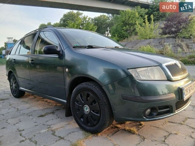 Зелений Шкода Фабія, об'ємом двигуна 1.39 л та пробігом 325 тис. км за 4000 $, фото 1 на Automoto.ua