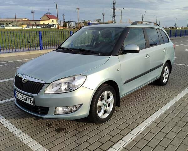 Зеленый Шкода Фабия, объемом двигателя 1.2 л и пробегом 193 тыс. км за 5500 $, фото 1 на Automoto.ua