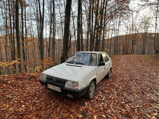 Білий Шкода Фаворит, об'ємом двигуна 0 л та пробігом 2 тис. км за 600 $, фото 1 на Automoto.ua