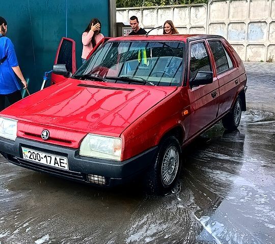 Шкода Фаворит, объемом двигателя 1.3 л и пробегом 240 тыс. км за 850 $, фото 1 на Automoto.ua