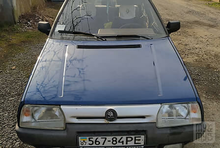 Синий Шкода Фаворит, объемом двигателя 1.3 л и пробегом 204 тыс. км за 1700 $, фото 1 на Automoto.ua