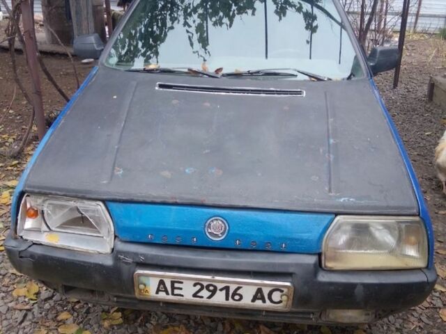 Синий Шкода Фаворит, объемом двигателя 1.3 л и пробегом 1000 тыс. км за 406 $, фото 1 на Automoto.ua