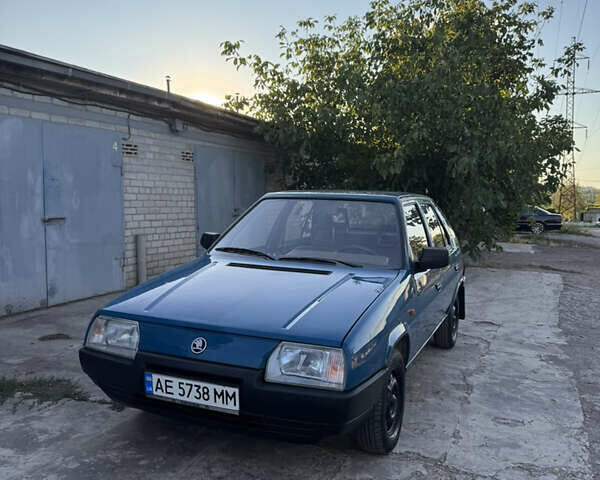 Синій Шкода Фаворит, об'ємом двигуна 1.29 л та пробігом 64 тис. км за 1500 $, фото 1 на Automoto.ua