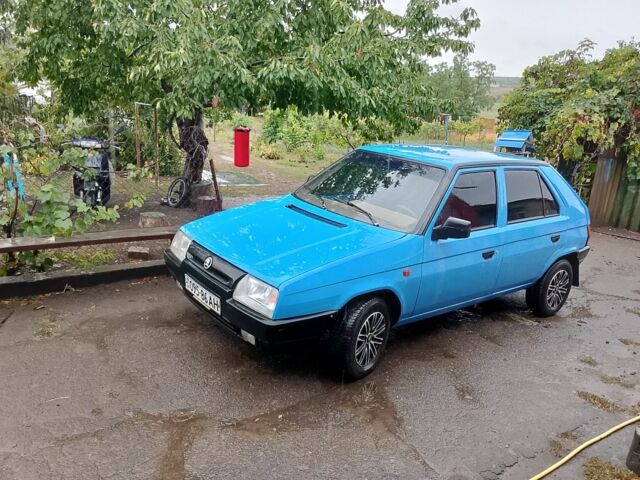 Синій Шкода Фаворит, об'ємом двигуна 1.3 л та пробігом 218 тис. км за 901 $, фото 1 на Automoto.ua