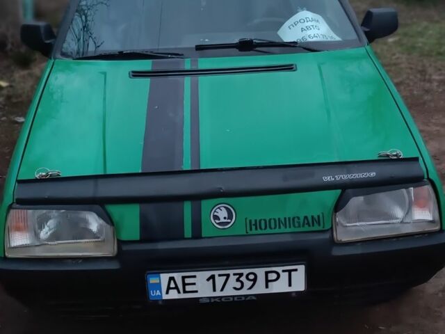 Зелений Шкода Фаворит, об'ємом двигуна 0 л та пробігом 13 тис. км за 1012 $, фото 1 на Automoto.ua