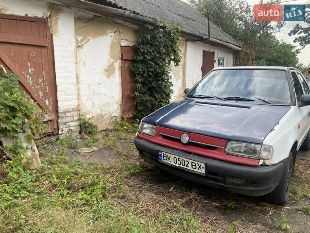 Білий Шкода Феліція, об'ємом двигуна 1.29 л та пробігом 350 тис. км за 1400 $, фото 1 на Automoto.ua