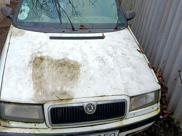 Белый Шкода Фелиция, объемом двигателя 1.3 л и пробегом 0 тыс. км за 500 $, фото 1 на Automoto.ua