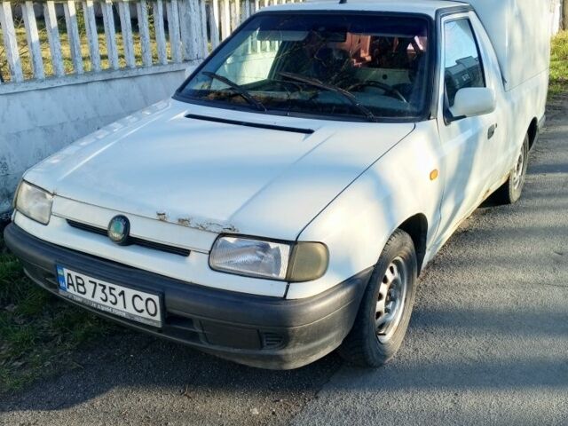 Белый Шкода Фелиция, объемом двигателя 1.3 л и пробегом 333 тыс. км за 1150 $, фото 1 на Automoto.ua