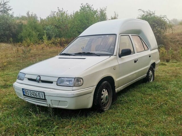 Белый Шкода Фелиция, объемом двигателя 1.9 л и пробегом 490 тыс. км за 2200 $, фото 1 на Automoto.ua