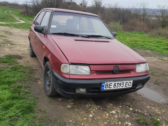 Червоний Шкода Феліція, об'ємом двигуна 1.3 л та пробігом 295 тис. км за 1700 $, фото 1 на Automoto.ua