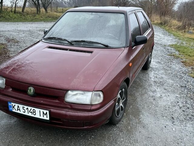 Червоний Шкода Феліція, об'ємом двигуна 1.6 л та пробігом 200 тис. км за 900 $, фото 1 на Automoto.ua