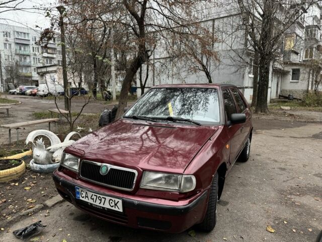 Красный Шкода Фелиция, объемом двигателя 1.6 л и пробегом 300 тыс. км за 1000 $, фото 1 на Automoto.ua