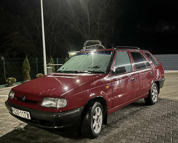 Красный Шкода Фелиция, объемом двигателя 1.3 л и пробегом 370 тыс. км за 750 $, фото 1 на Automoto.ua