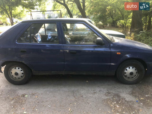 Синий Шкода Фелиция, объемом двигателя 1.3 л и пробегом 300 тыс. км за 1000 $, фото 1 на Automoto.ua