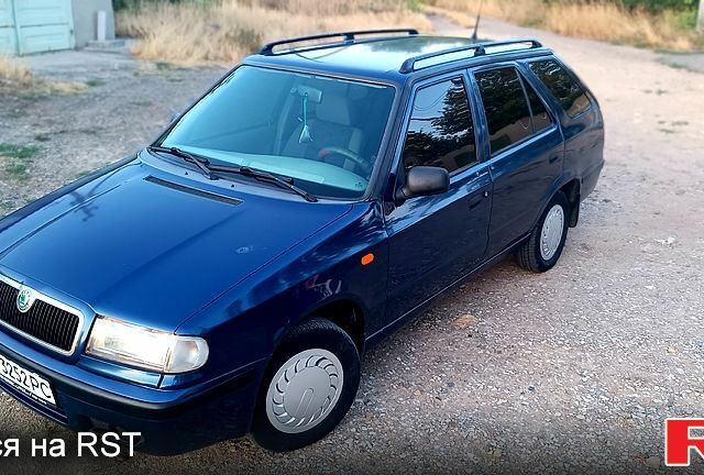 Синий Шкода Фелиция, объемом двигателя 1.3 л и пробегом 200 тыс. км за 2400 $, фото 1 на Automoto.ua