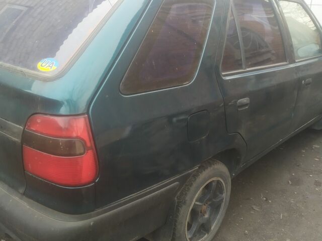 Зеленый Шкода Фелиция, объемом двигателя 1 л и пробегом 1 тыс. км за 1200 $, фото 1 на Automoto.ua