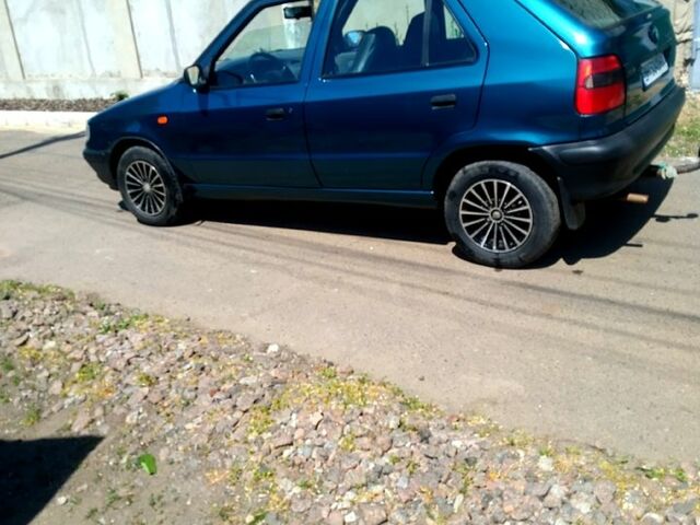 Зеленый Шкода Фелиция, объемом двигателя 1.6 л и пробегом 123 тыс. км за 1600 $, фото 1 на Automoto.ua