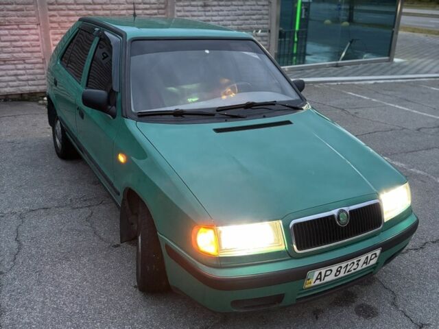 Зелений Шкода Феліція, об'ємом двигуна 1.6 л та пробігом 297 тис. км за 2200 $, фото 1 на Automoto.ua