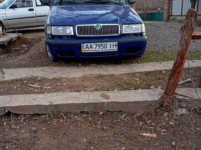 Зелений Шкода Феліція, об'ємом двигуна 1.6 л та пробігом 120 тис. км за 650 $, фото 1 на Automoto.ua