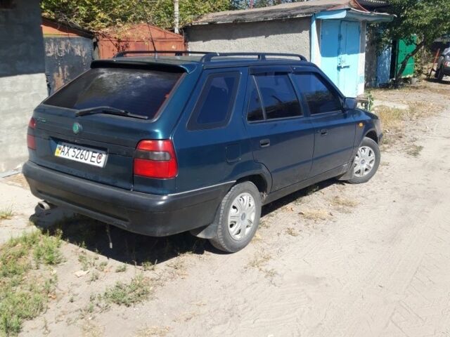 Зеленый Шкода Фелиция, объемом двигателя 1 л и пробегом 170 тыс. км за 2400 $, фото 1 на Automoto.ua