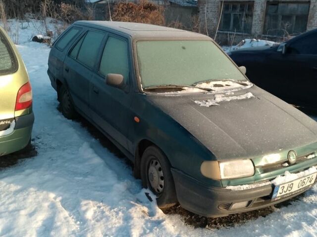 Зеленый Шкода Фелиция, объемом двигателя 1.9 л и пробегом 200 тыс. км за 900 $, фото 1 на Automoto.ua