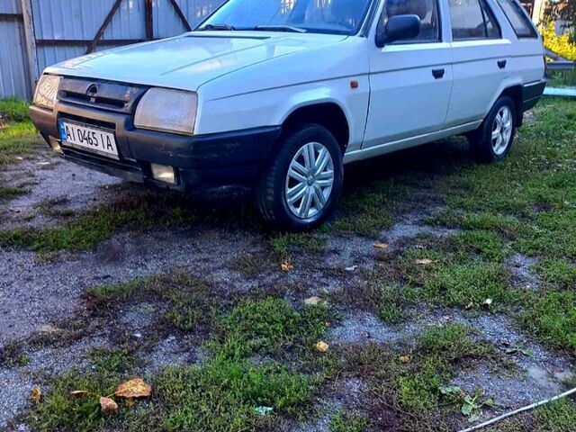 Шкода Форман 1992 в Киеве на Automoto.ua Белый Шкода Форман, объемом двигателя 1.3 л и пробегом 111 тыс. км за 500 $, фото 1 на Automoto.ua