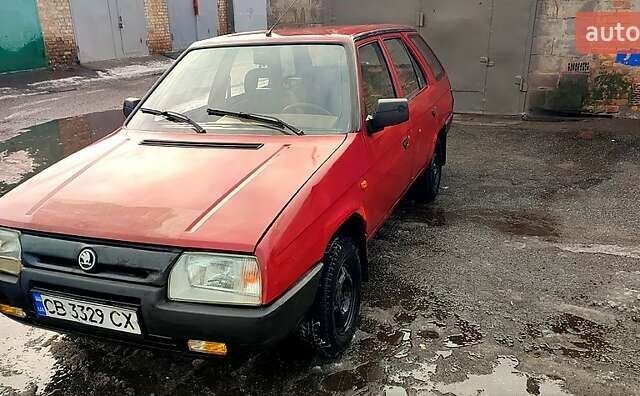 Красный Шкода Форман, объемом двигателя 1.3 л и пробегом 198 тыс. км за 1100 $, фото 1 на Automoto.ua