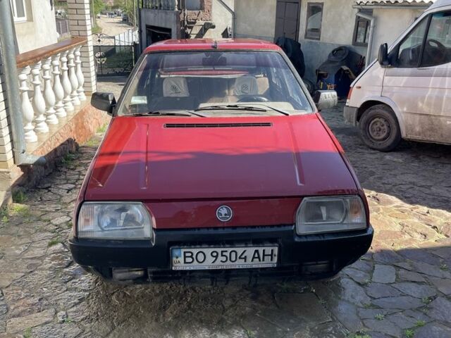 Червоний Шкода Форман, об'ємом двигуна 1.3 л та пробігом 180 тис. км за 550 $, фото 1 на Automoto.ua