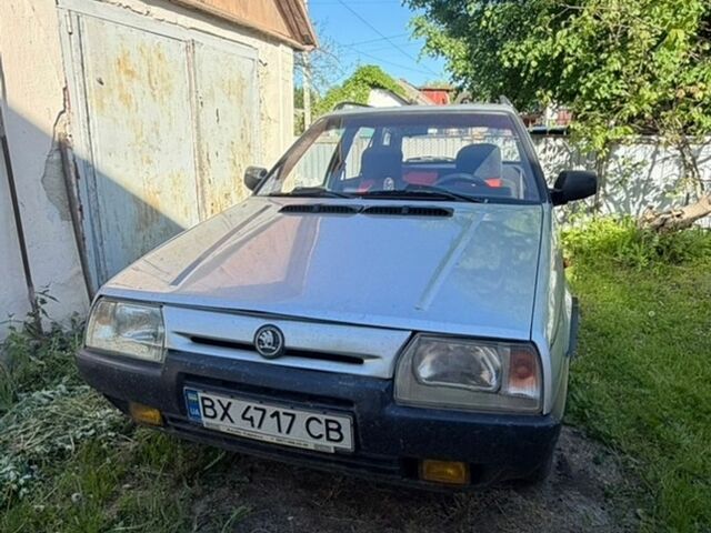 Сірий Шкода Форман, об'ємом двигуна 1.29 л та пробігом 288 тис. км за 1550 $, фото 1 на Automoto.ua