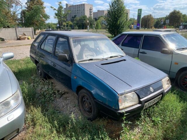 Синій Шкода Форман, об'ємом двигуна 1.3 л та пробігом 1000 тис. км за 449 $, фото 1 на Automoto.ua