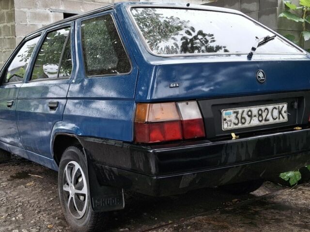 Синий Шкода Форман, объемом двигателя 1.3 л и пробегом 300 тыс. км за 41000 $, фото 1 на Automoto.ua