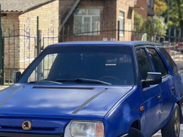 Синий Шкода Форман, объемом двигателя 1.3 л и пробегом 300 тыс. км за 856 $, фото 1 на Automoto.ua