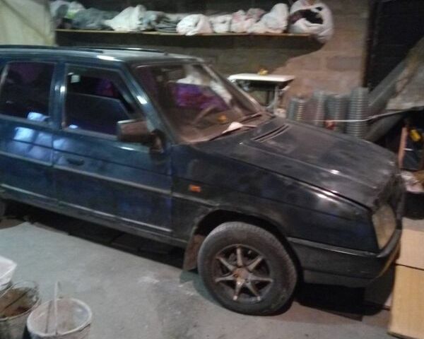 Синій Шкода Форман, об'ємом двигуна 1.3 л та пробігом 400 тис. км за 750 $, фото 1 на Automoto.ua