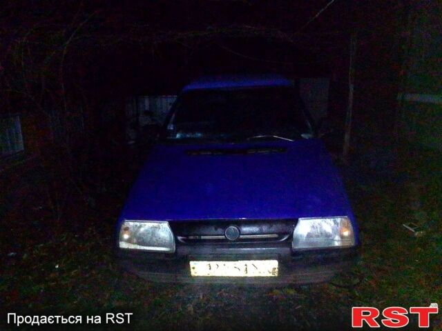 Синий Шкода Форман, объемом двигателя 1.3 л и пробегом 100 тыс. км за 600 $, фото 1 на Automoto.ua
