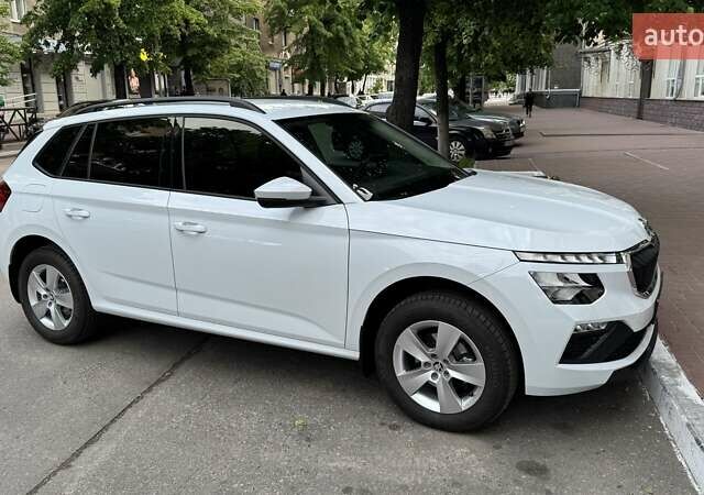 Шкода KAMIQ 2024 у Кременчуге на Automoto.ua Білий Шкода KAMIQ, об'ємом двигуна 1 л та пробігом 15 тис. км за 21000 $, фото 1 на Automoto.ua
