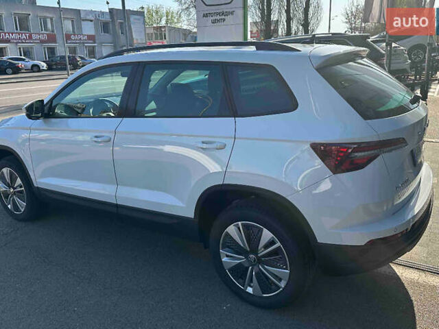 Белый Шкода Karoq, объемом двигателя 1.4 л и пробегом 31 тыс. км за 27730 $, фото 1 на Automoto.ua
