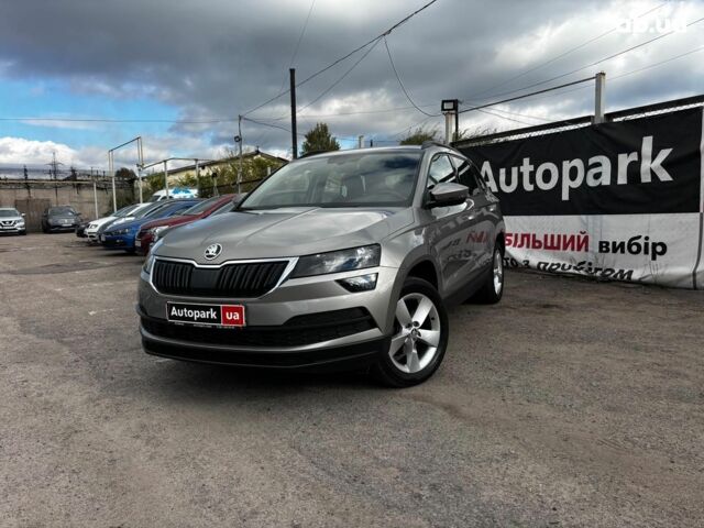 Бежевый Шкода Karoq, объемом двигателя 1.5 л и пробегом 97 тыс. км за 18990 $, фото 1 на Automoto.ua