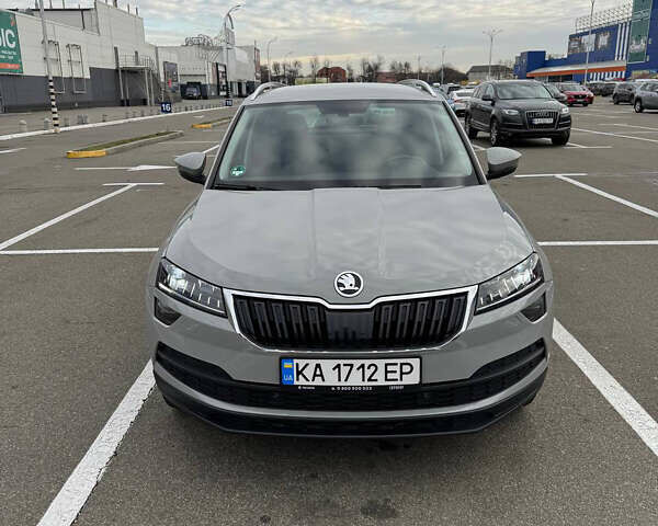 Серый Шкода Karoq, объемом двигателя 1.5 л и пробегом 113 тыс. км за 18000 $, фото 1 на Automoto.ua