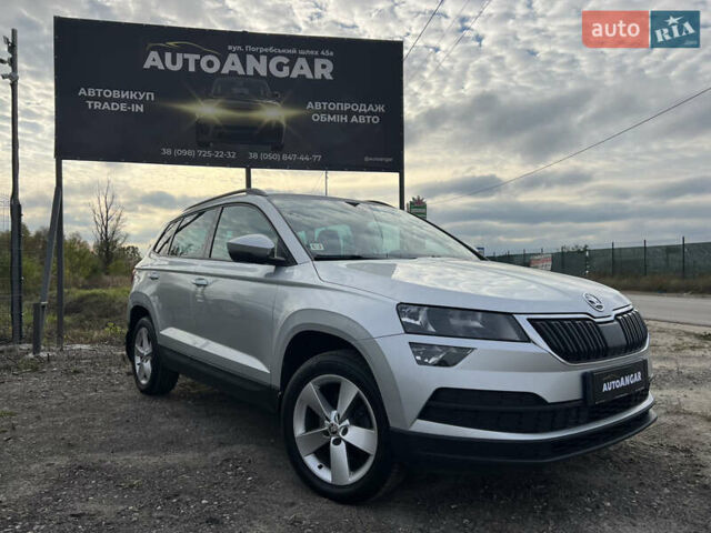 Шкода Karoq 2019 в Киеве на Automoto.ua Серый Шкода Karoq, объемом двигателя 1.6 л и пробегом 128 тыс. км за 19800 $, фото 1 на Automoto.ua
