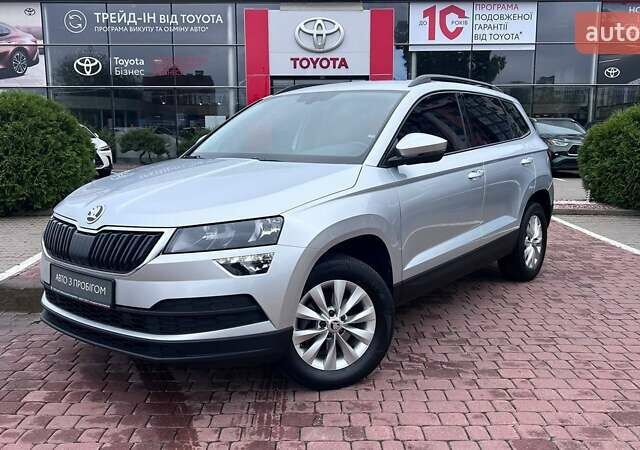 Сірий Шкода Karoq, об'ємом двигуна 1.4 л та пробігом 98 тис. км за 22300 $, фото 1 на Automoto.ua