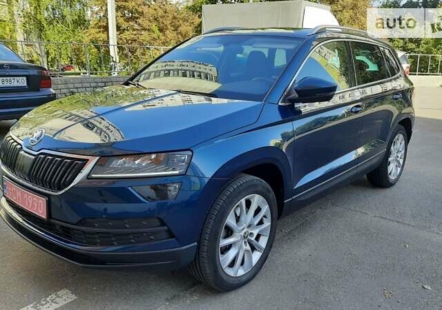 Синий Шкода Karoq, объемом двигателя 1.6 л и пробегом 174 тыс. км за 20500 $, фото 1 на Automoto.ua
