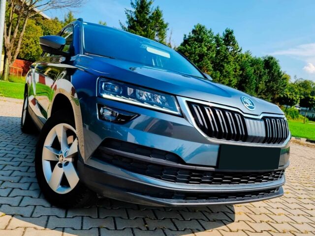 Синий Шкода Karoq, объемом двигателя 2 л и пробегом 55 тыс. км за 17000 $, фото 1 на Automoto.ua